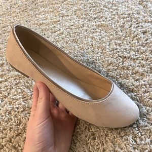 Nude Flats